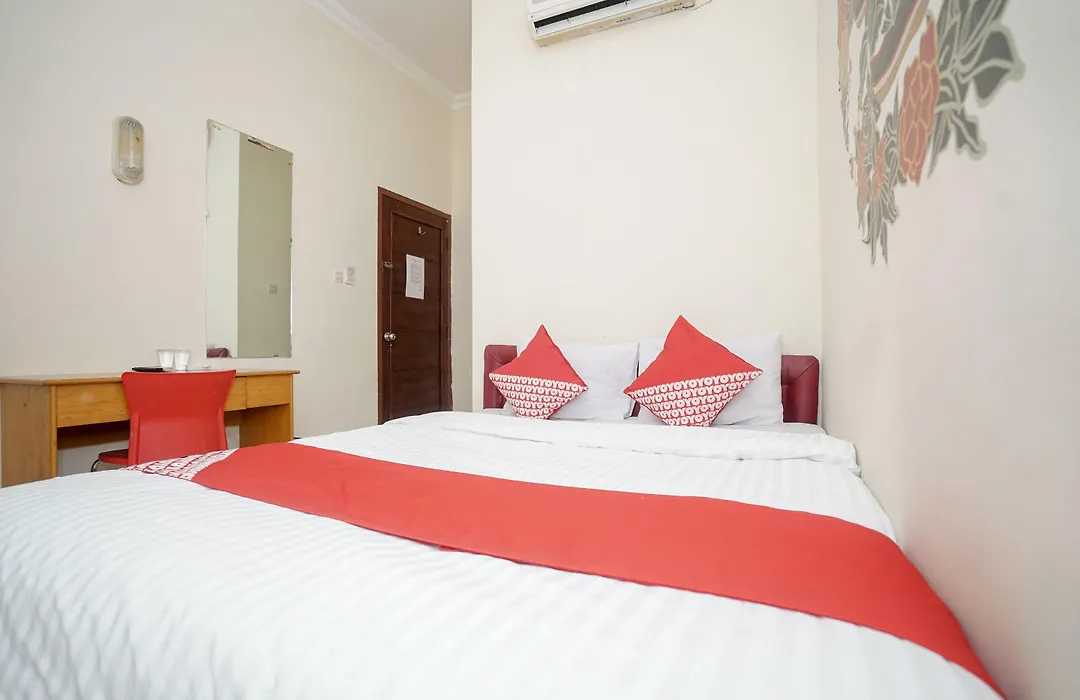 Oyo 448 Hotel Central-1